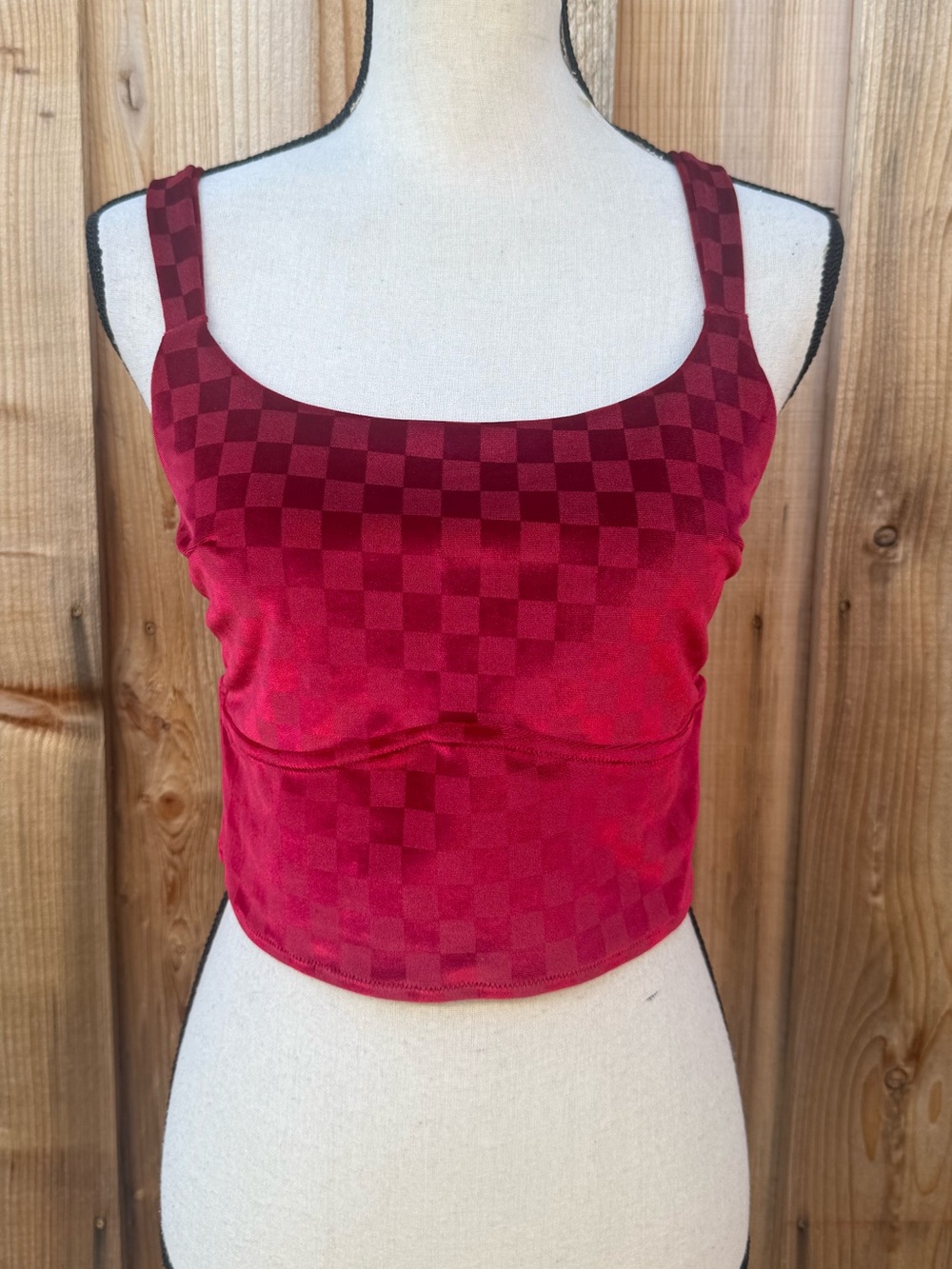 Colsie Red Checkered Cropped Tank Top